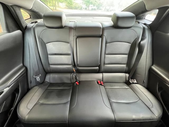 Used 2017 Chevrolet Malibu LT w/ Leather Package FWD image 24