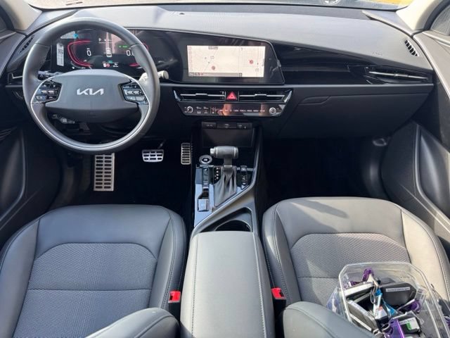 Used 2025 Kia Niro EX Touring FWD image 39