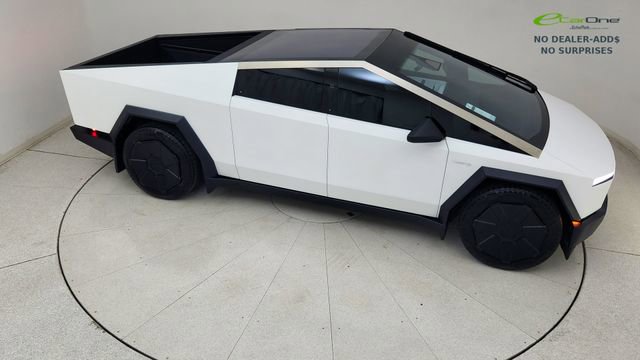 Used 2024 Tesla Cybertruck AWD Crew Cab image 72