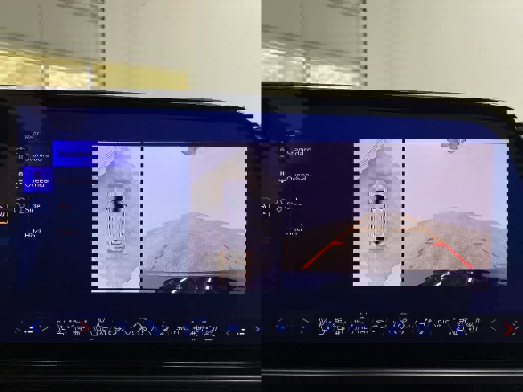 Used 2024 Chevrolet Equinox EV RS image 26