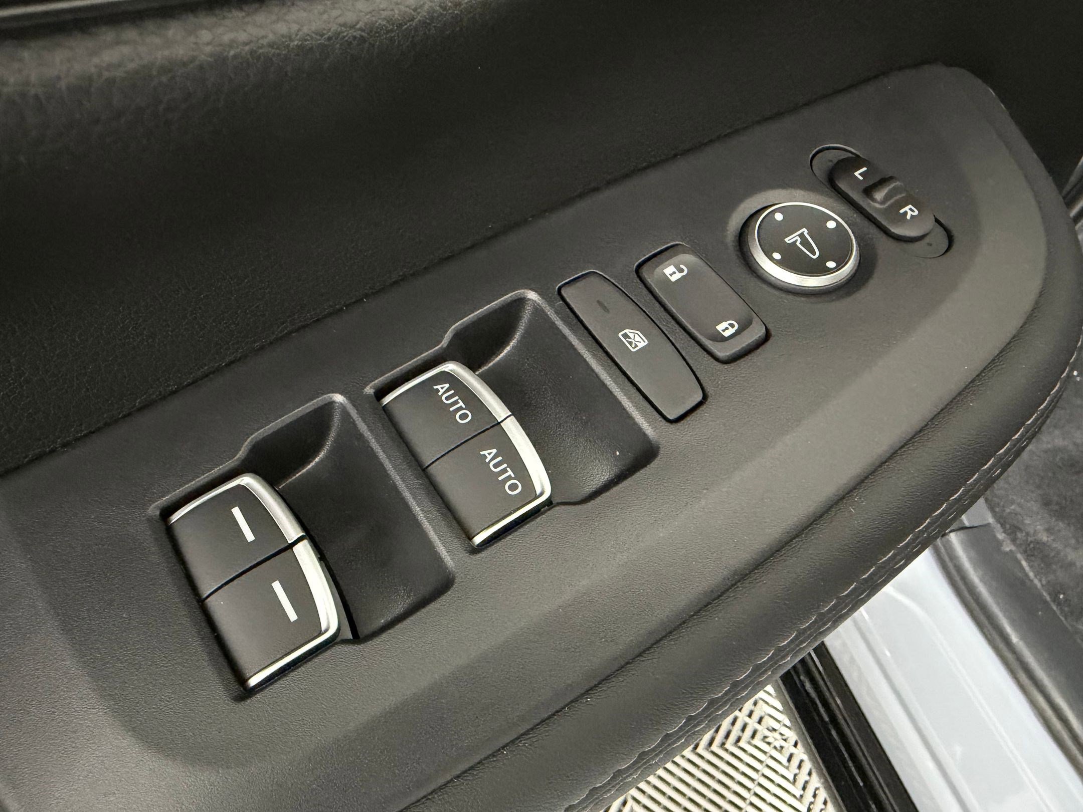 New 2026 Honda HR-V EX-L image 10