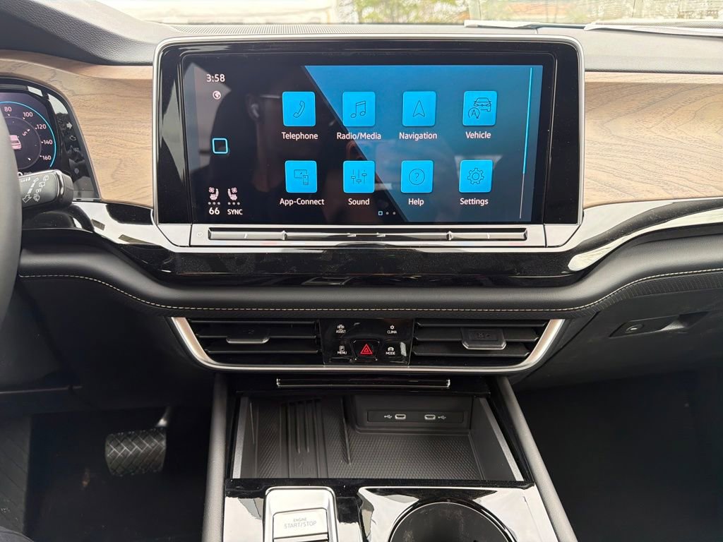 New 2026 Volkswagen Atlas SE FWD image 18
