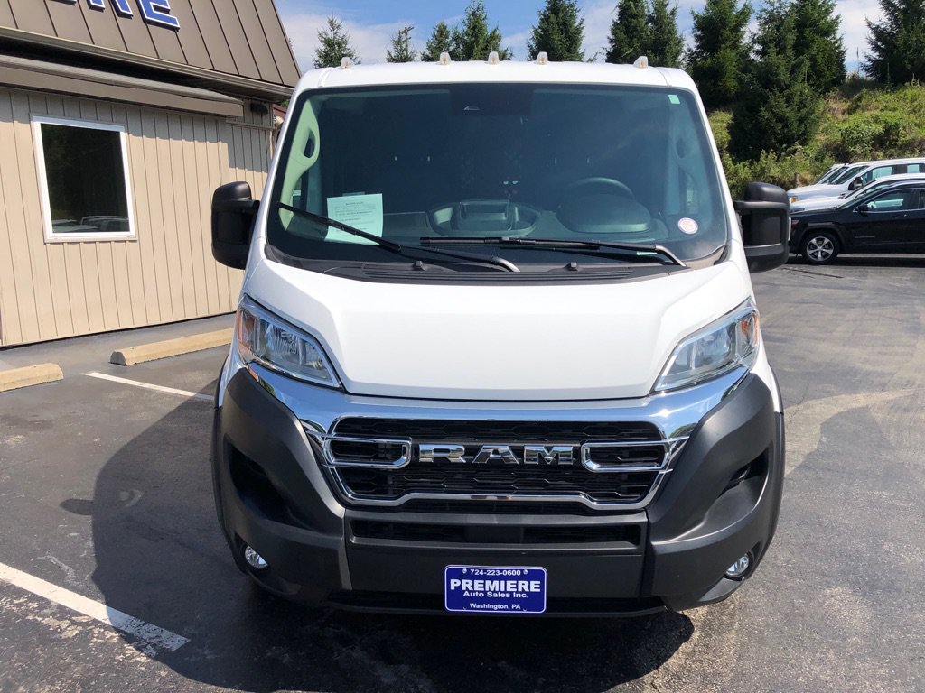 Used 2025 RAM ProMaster 2500 w/ U-Haul Equipment Group FWD image 9