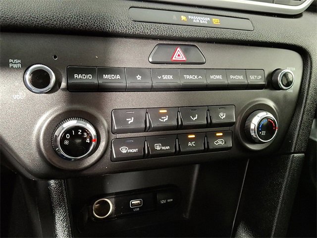 Used 2020 Kia Sportage LX image 18