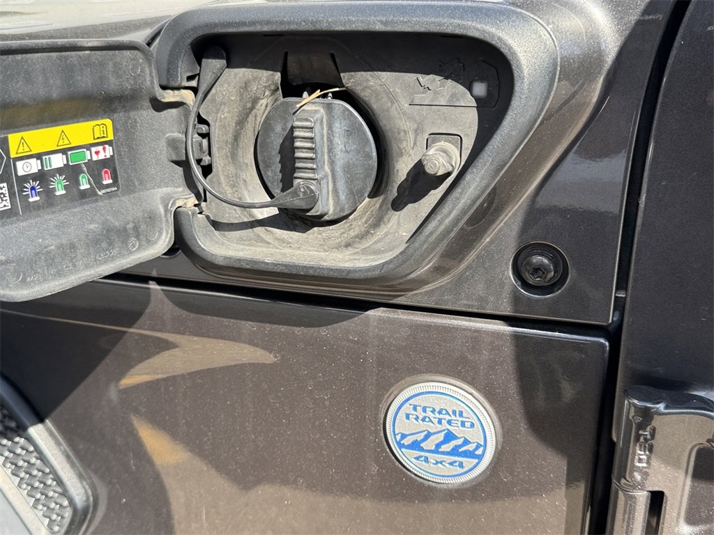 Used 2024 Jeep Wrangler Unlimited image 20