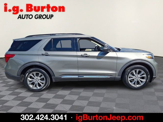 Used 2020 Ford Explorer XLT w/ Equipment Group 202A AWD/4WD image 7