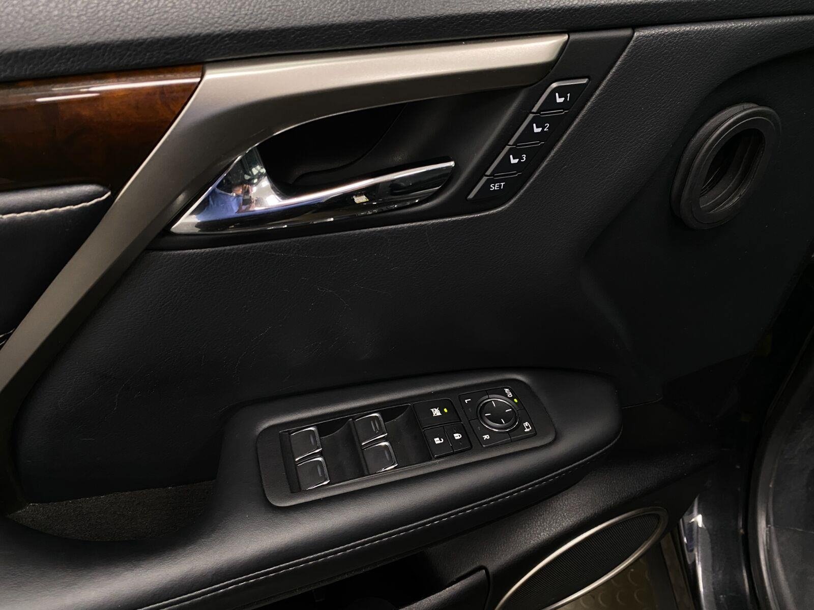 Used 2019 Lexus RX 350 AWD w/ Navigation Package image 35