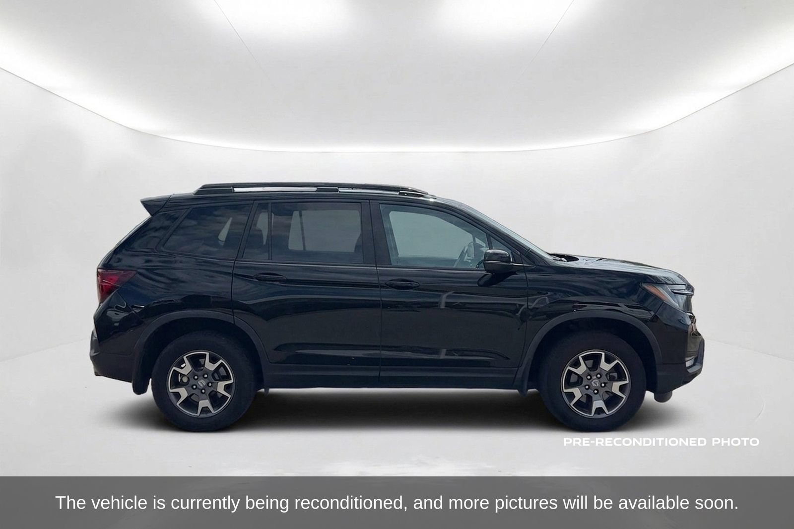 Used 2022 Honda Passport TrailSport image 4