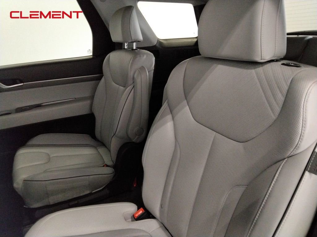Used 2023 Hyundai Palisade SEL image 28