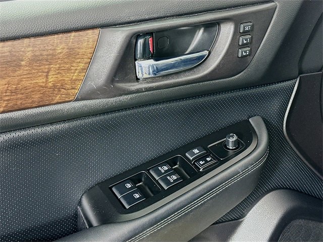 Used 2017 Subaru Outback 2.5i Limited image 20