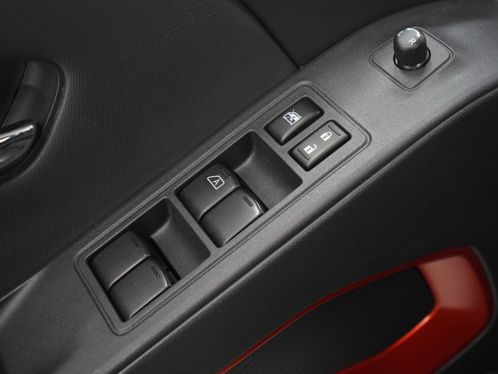 Used 2024 Nissan Frontier PRO-4X w/ Pro Convenience Package image 23