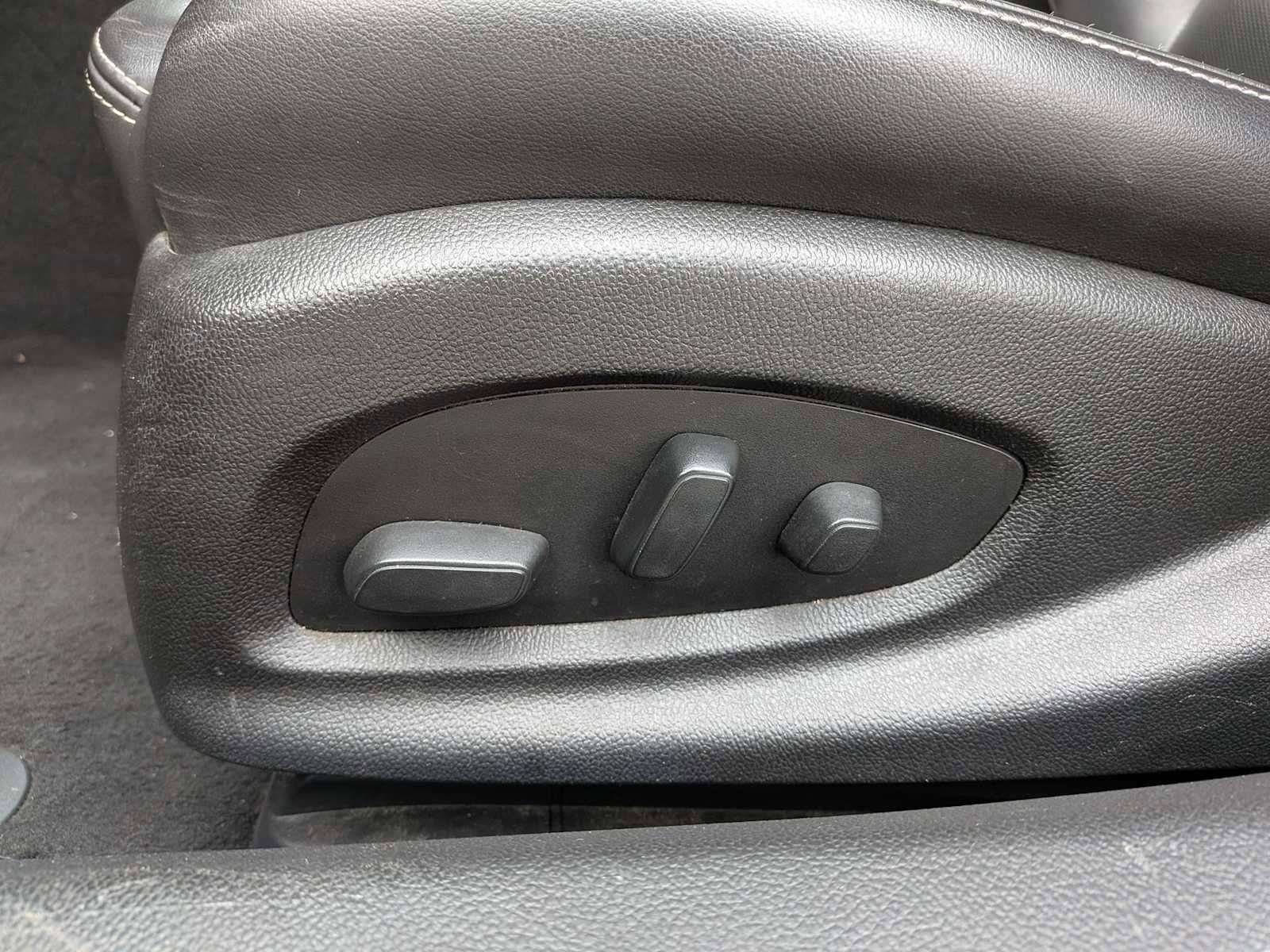 Used 2017 Cadillac ATS Luxury image 16