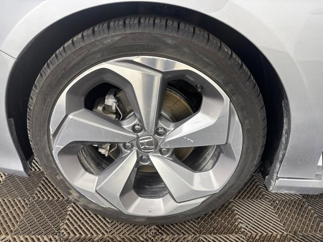 Used 2018 Honda Accord Touring image 34