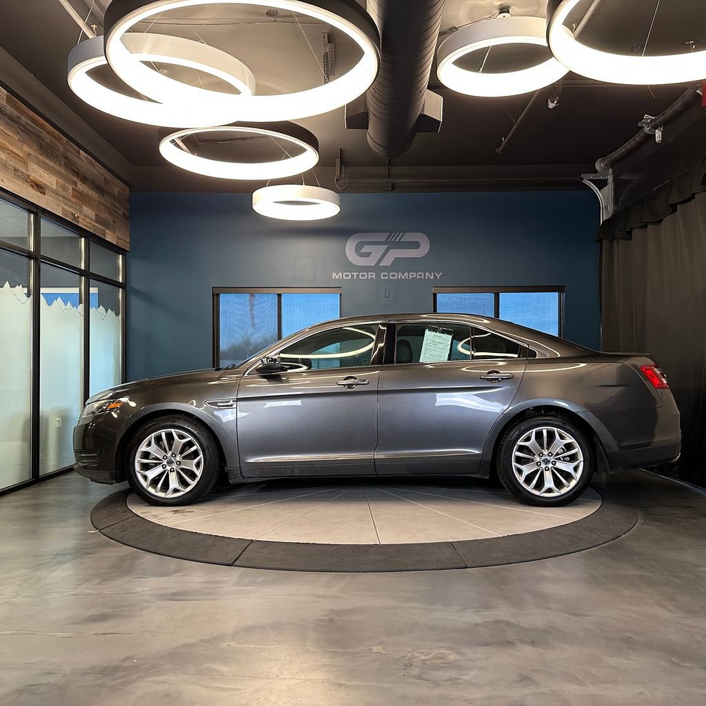 Used 2018 Ford Taurus Limited FWD image 6