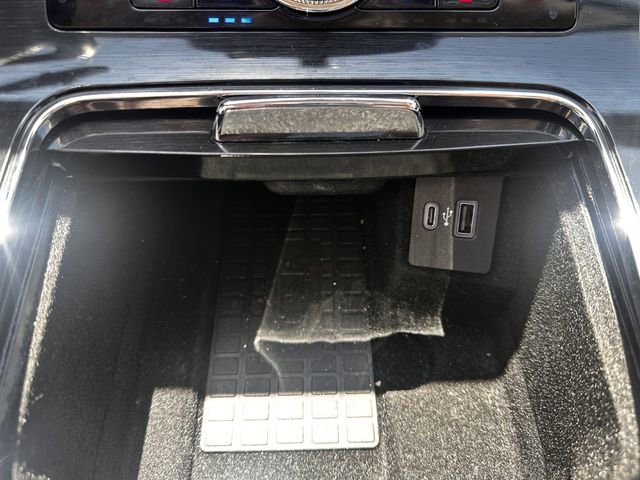 Used 2023 Lincoln Nautilus Reserve w/ Equipment Group 201A image 25