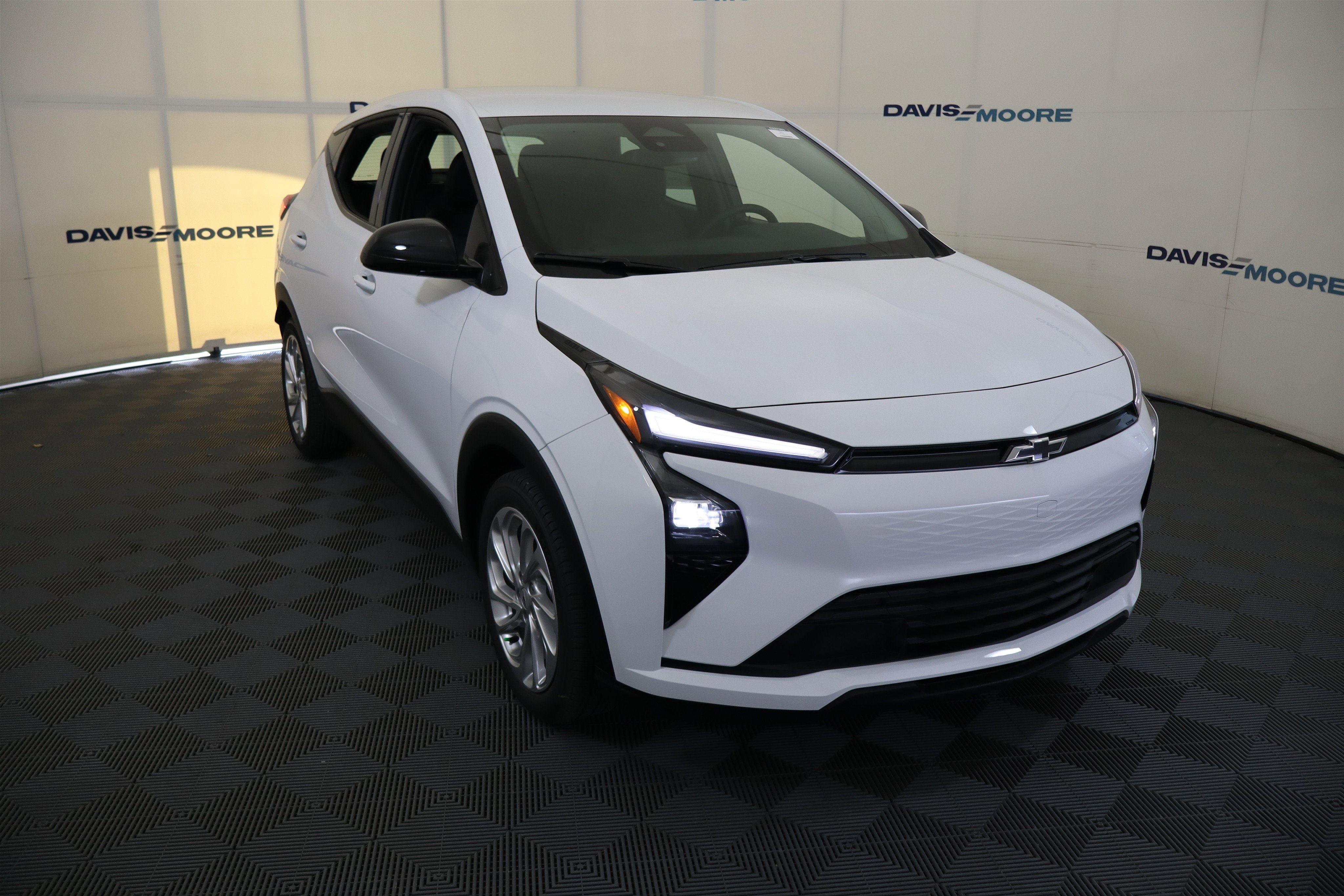 New 2027 Chevrolet Bolt LT w/ Comfort Package image 3