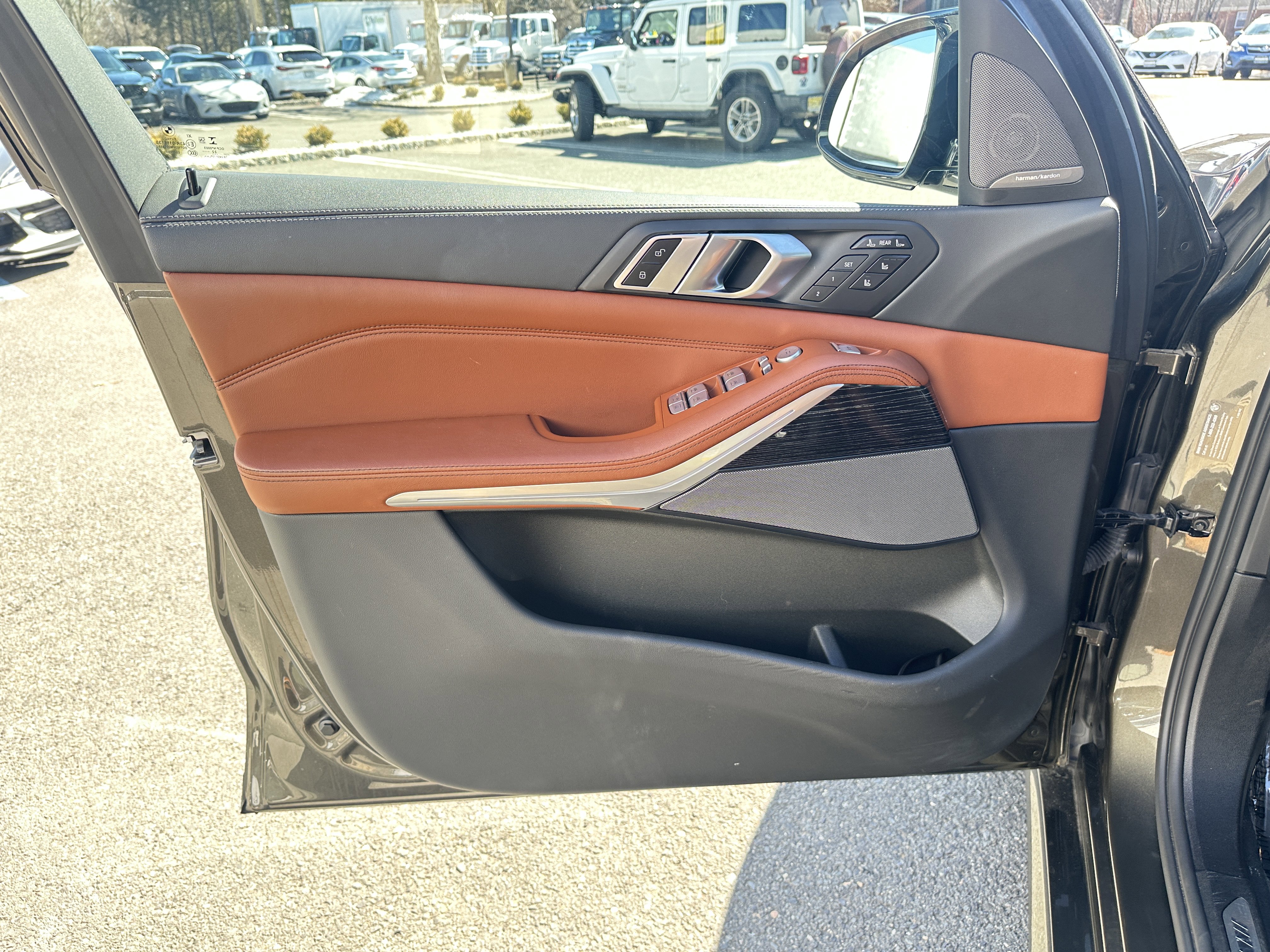 Used 2023 BMW X7 M60i w/ Executive Package image 24