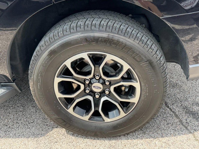 Used 2022 Ford Expedition XL AWD/4WD image 7