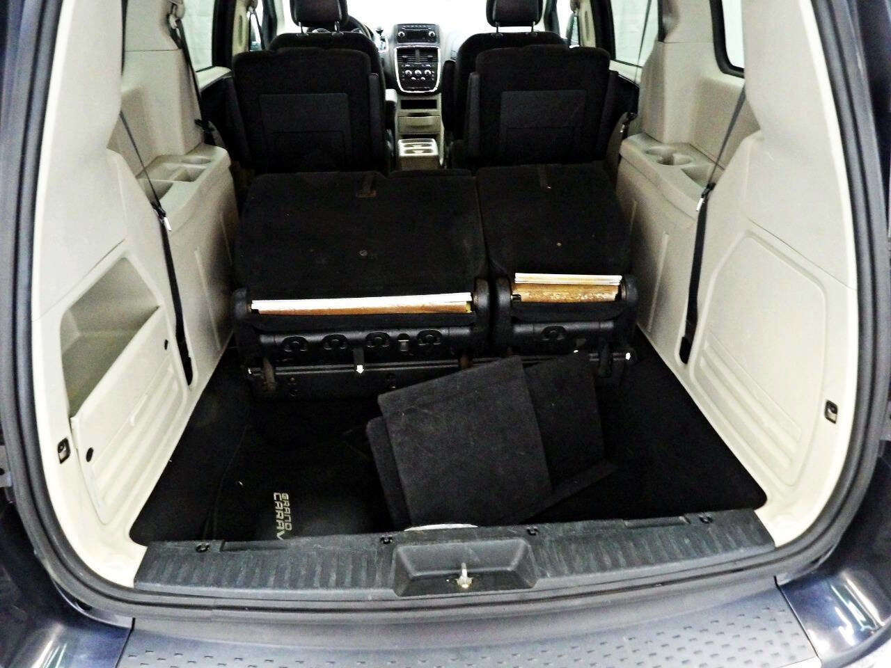 Used 2014 Dodge Grand Caravan SE w/ Quick Order Package 29E SE image 11