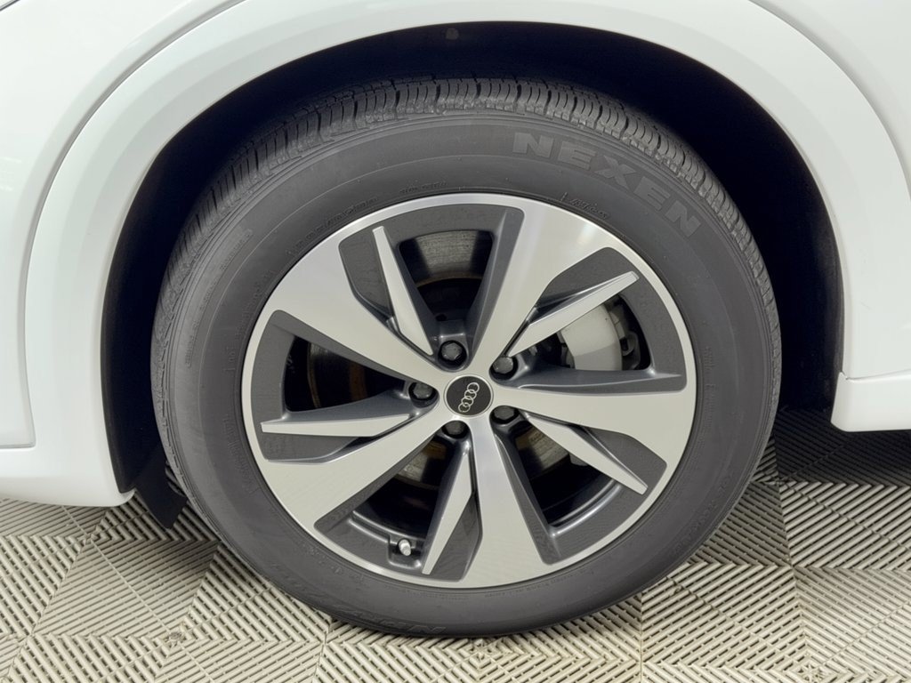 Used 2024 Audi Q8 e-tron Premium Plus AWD/4WD image 13