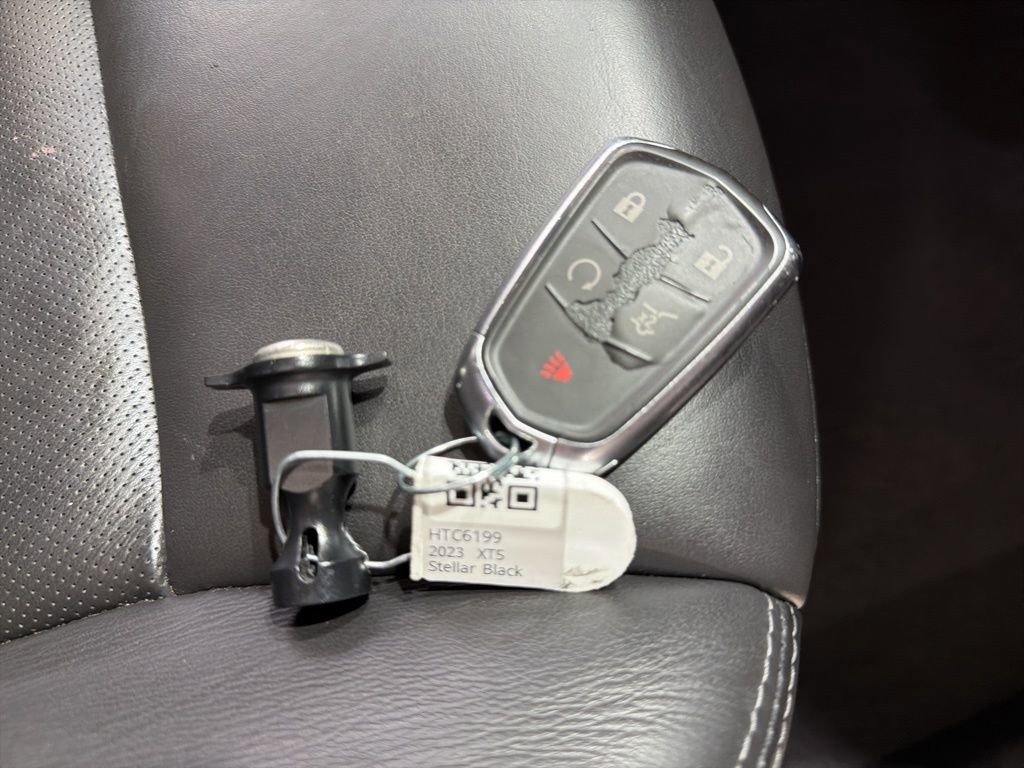 Used 2023 Cadillac XT5 Premium Luxury image 29
