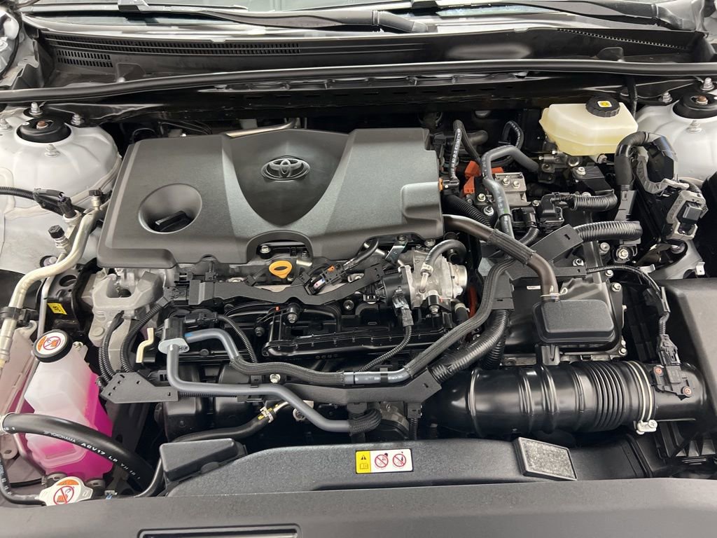 Used 2025 Toyota Camry LE image 28