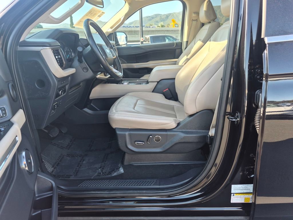 Used 2024 Ford Expedition Max Limited image 11