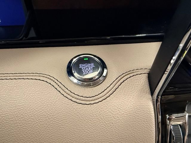 Used 2024 Lincoln Navigator Reserve AWD/4WD image 14