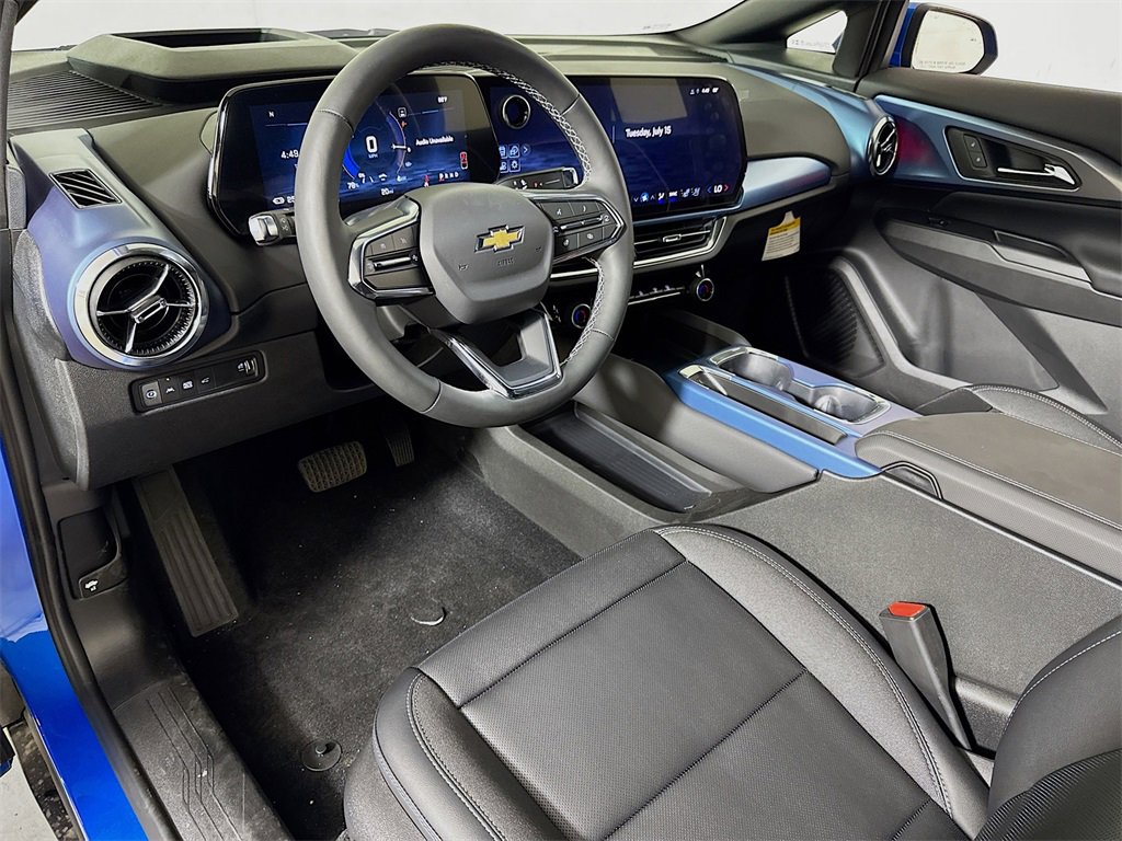 New 2025 Chevrolet Equinox EV LT w/ Convenience Package II image 5