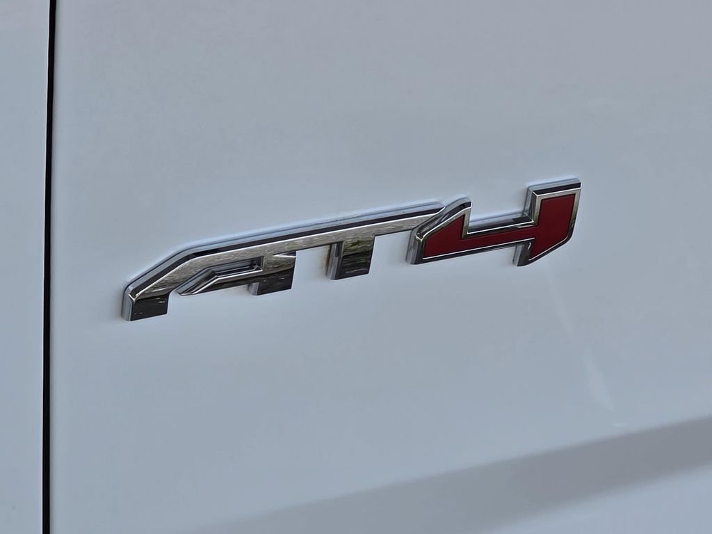 Used 2021 GMC Yukon XL AT4 w/ AT4 Premium Plus Package AWD/4WD image 33