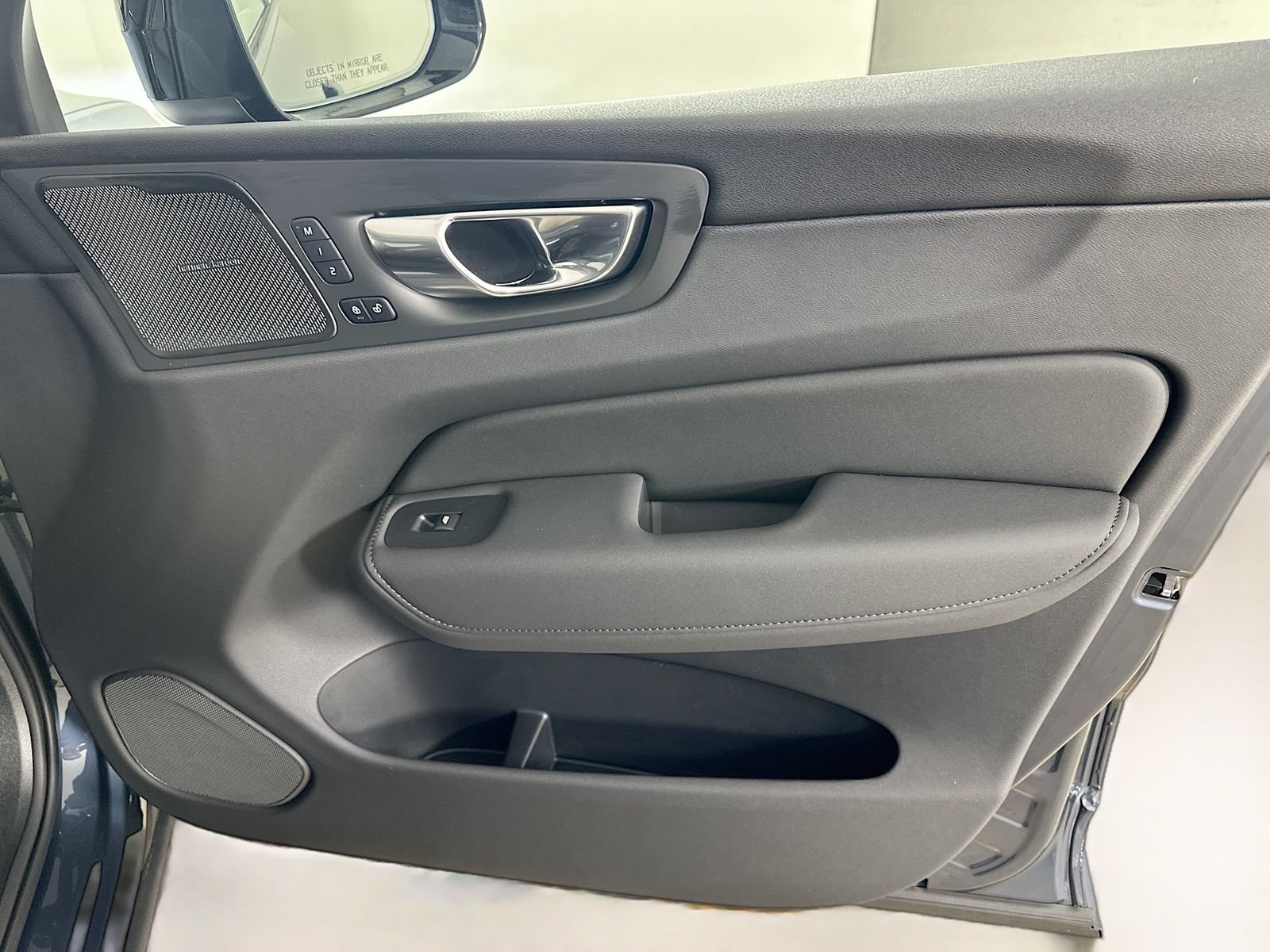 New 2026 Volvo XC60 B5 Ultra w/ Protection Package Premier AWD/4WD image 44