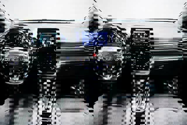 Used 2020 Hyundai Ioniq SEL image 11