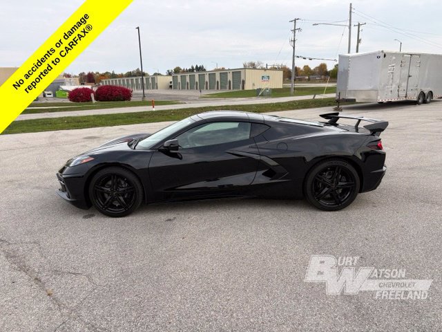 Used 2026 Chevrolet Corvette Stingray Coupe w/ 1LT RWD image 3