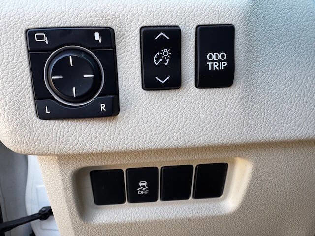 Used 2010 Lexus GX 460 image 39