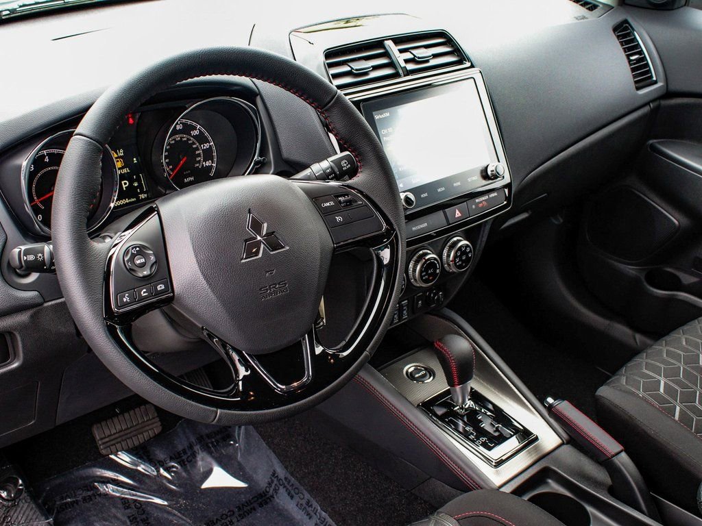 New 2025 Mitsubishi Outlander Sport LE AWD/4WD image 15
