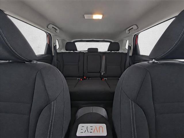 Used 2023 Nissan Rogue S AWD/4WD image 29