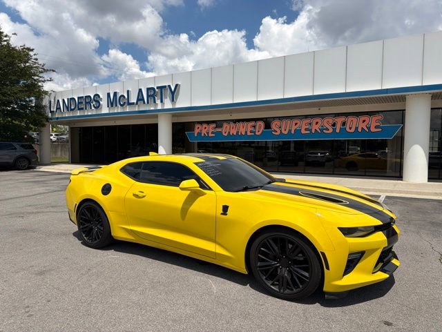 Used 2018 Chevrolet Camaro SS RWD image 1