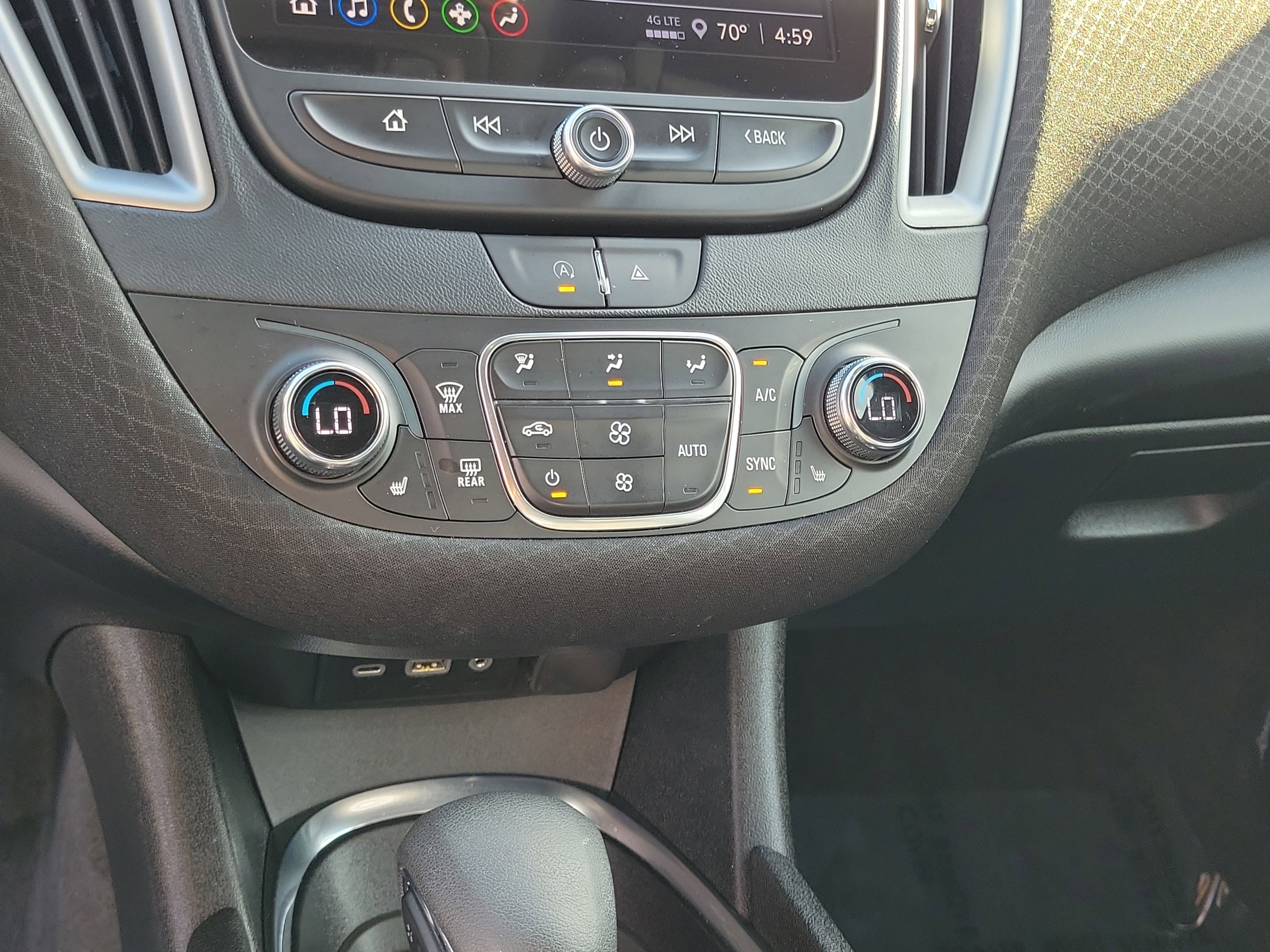 Used 2024 Chevrolet Malibu LT image 27