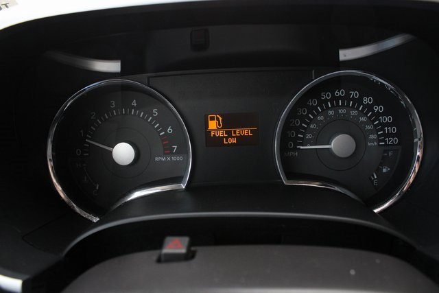 Used 2010 Mercury Mountaineer Premier image 9