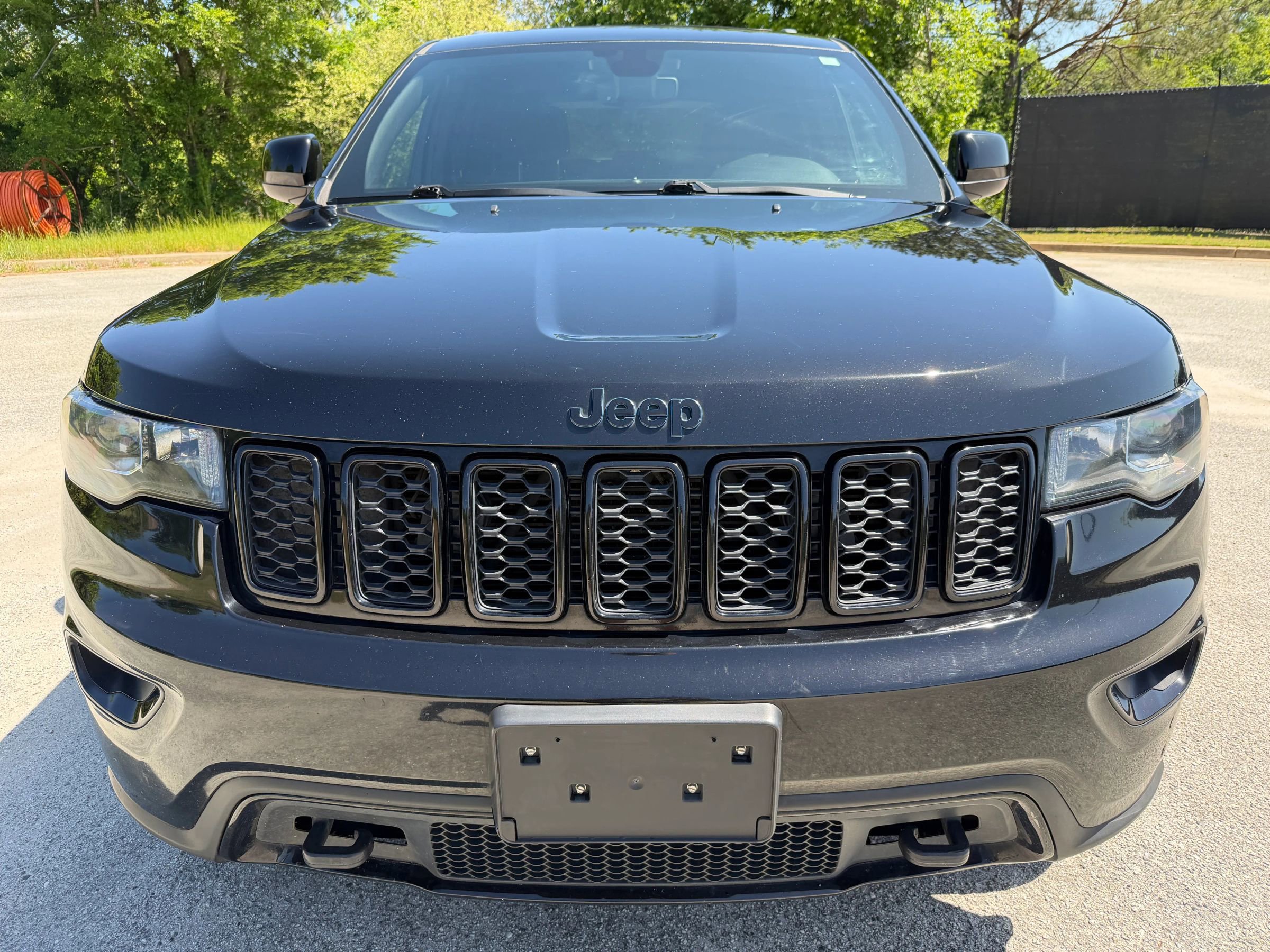 Used 2019 Jeep Grand Cherokee Laredo AWD/4WD image 8