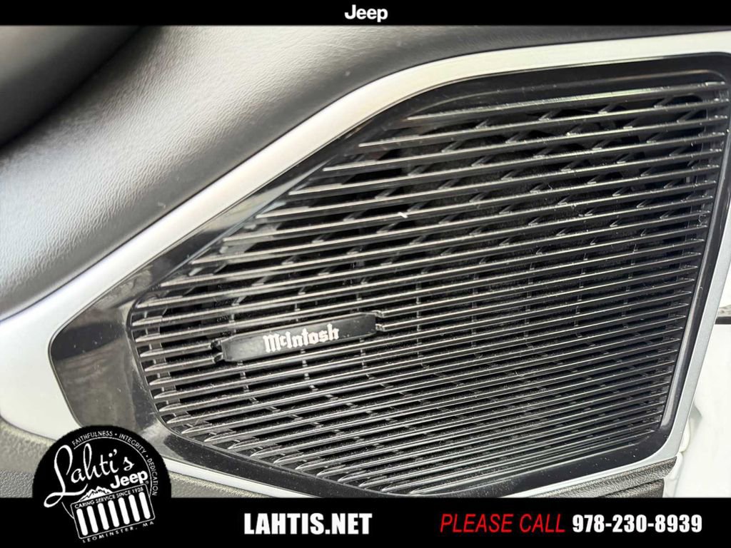 Used 2022 Jeep Wagoneer Series III w/ Premium Group I image 31