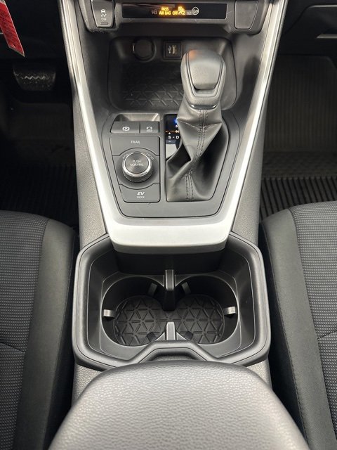 Used 2023 Toyota RAV4 LE image 18