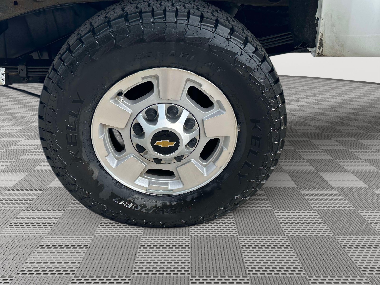 Used 2017 Chevrolet Silverado 2500 LT AWD/4WD image 32