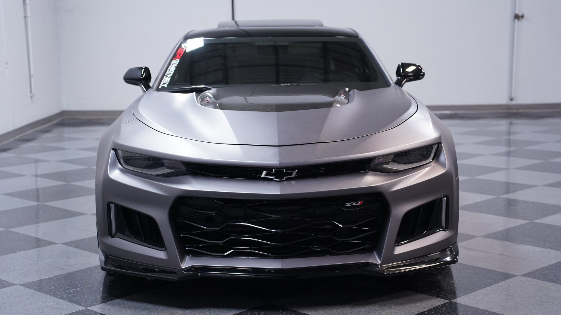 Used 2018 Chevrolet Camaro ZL1 RWD image 16