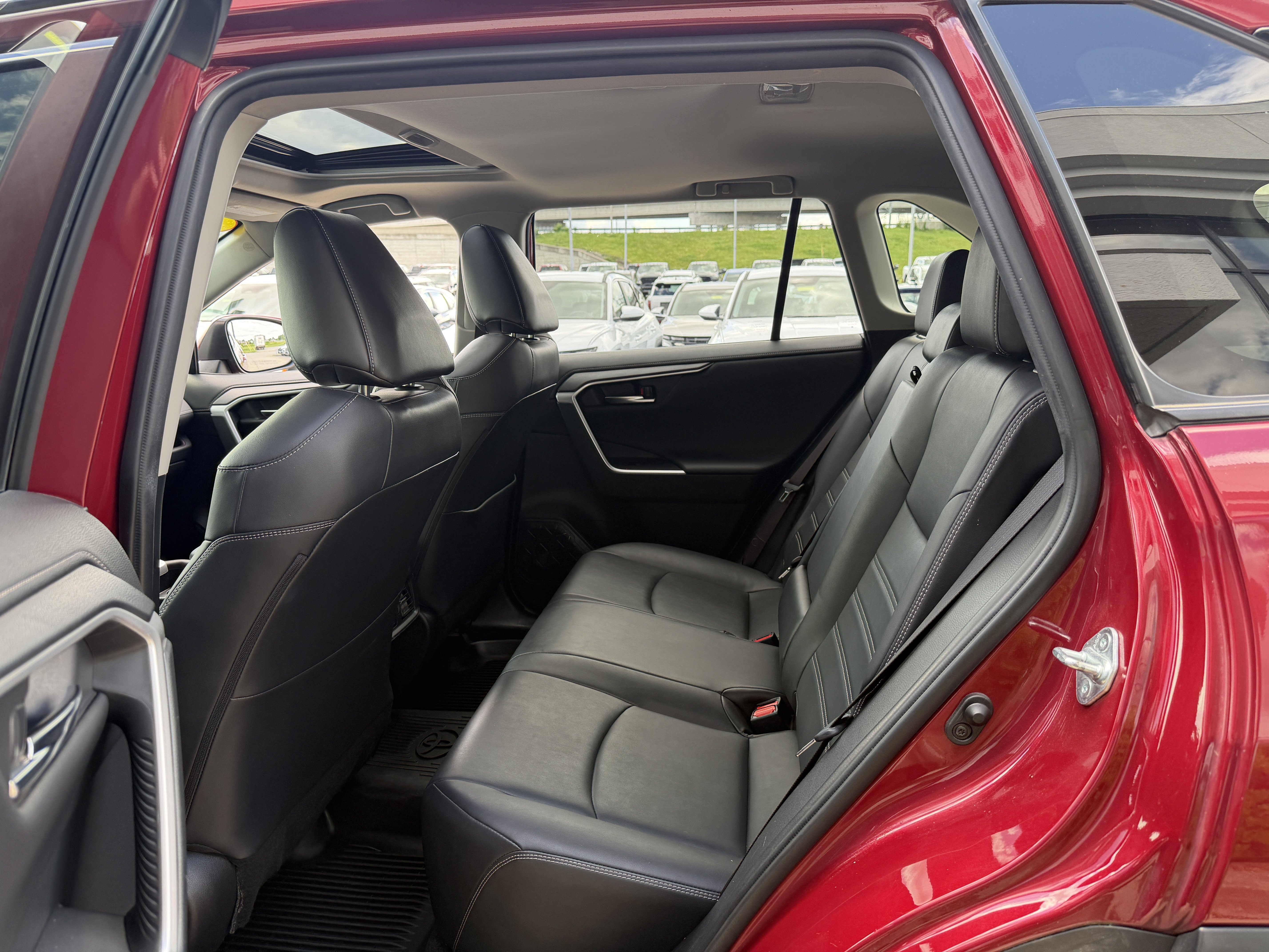 Used 2019 Toyota RAV4 Limited w/ All Weather Liner Package AWD/4WD image 27