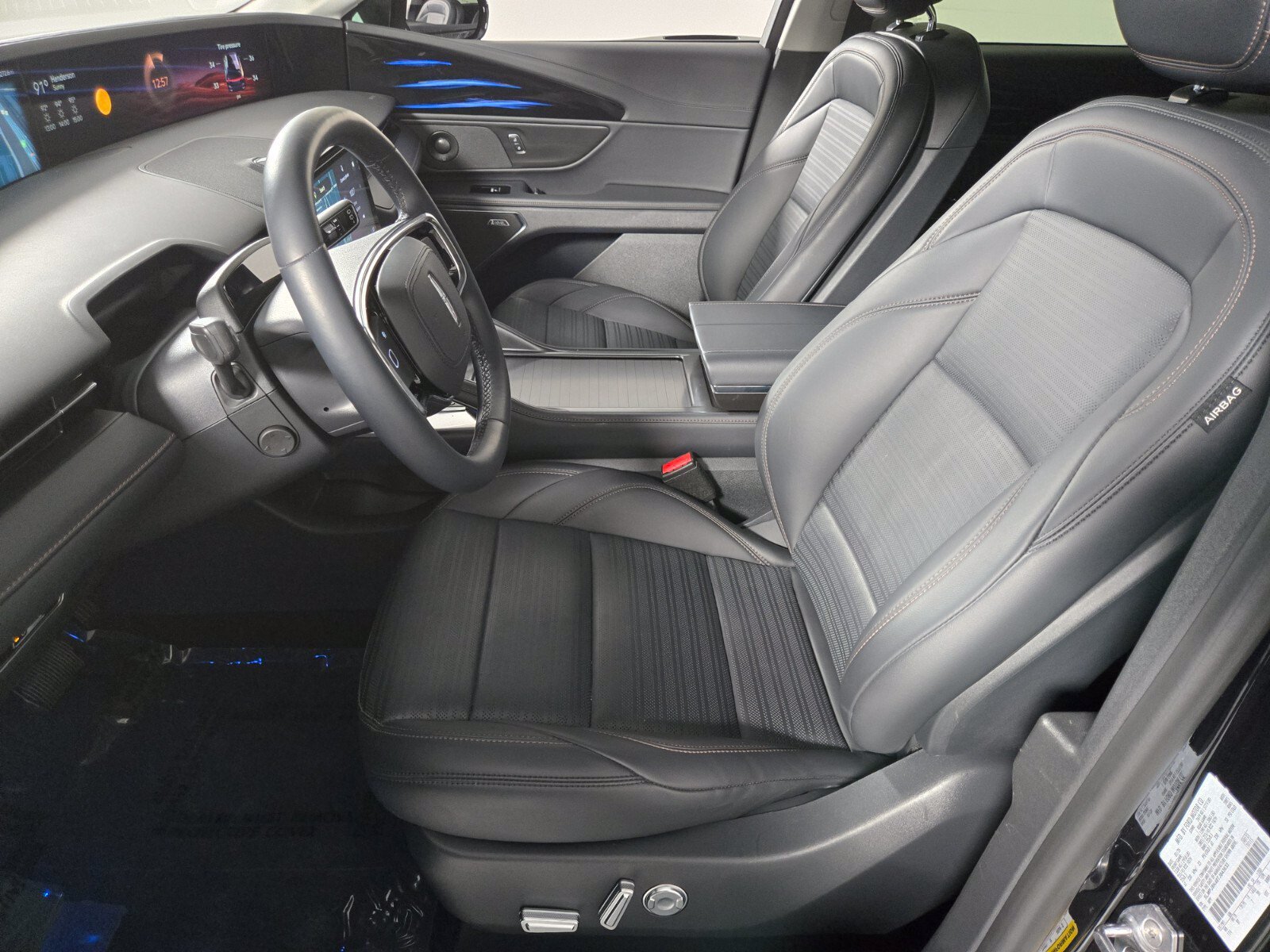 New 2026 Lincoln Nautilus Reserve w/ Jet Appearance Package AWD/4WD image 14