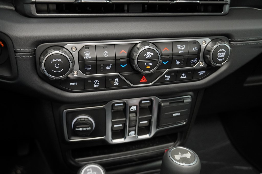 New 2026 Jeep Wrangler Unlimited Sahara image 24