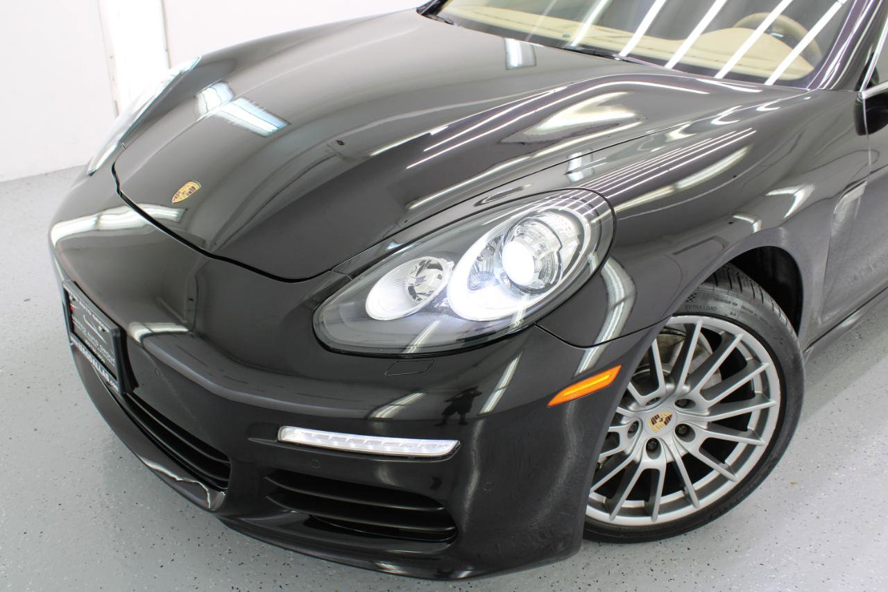 Used 2014 Porsche Panamera S image 17