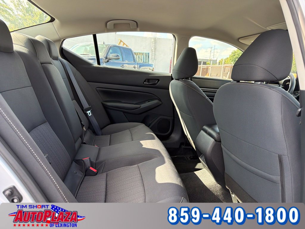 Used 2024 Nissan Altima 2.5 SV AWD/4WD image 36