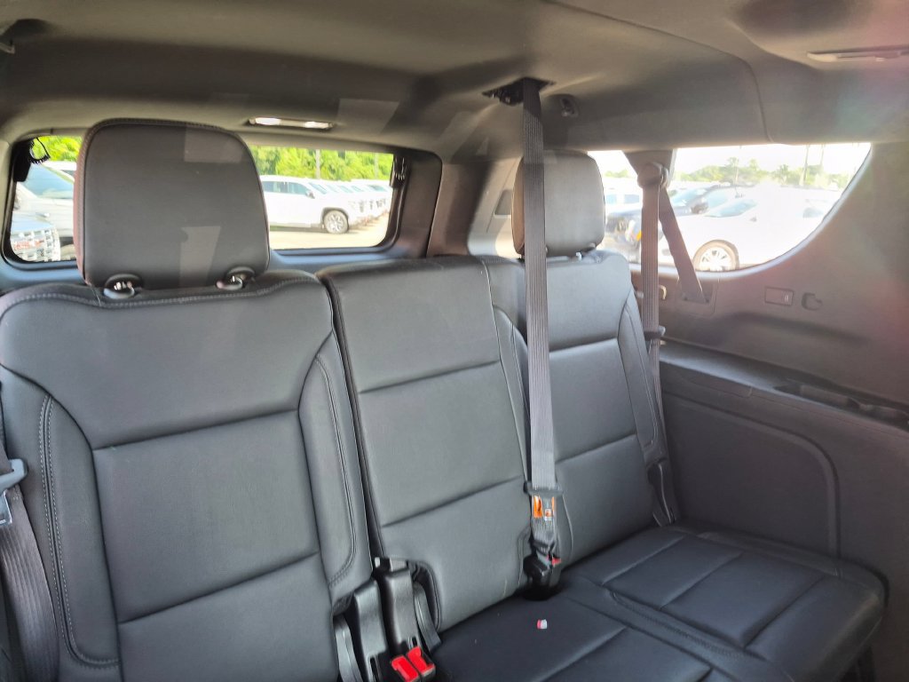 Used 2022 Chevrolet Suburban LT w/ Luxury Package AWD/4WD image 27